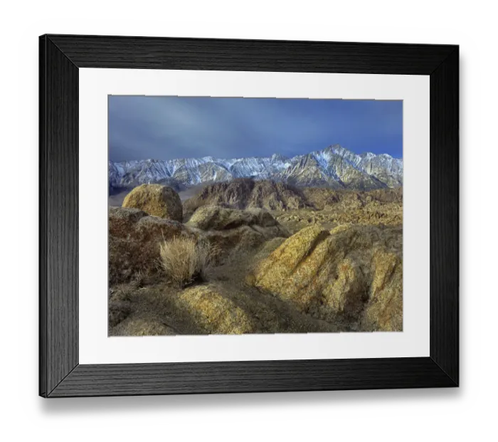Framed Print : Sierra Nevada and Alabama Hills, California Framed Print : Sierra Nevada and Alabama Hills, California