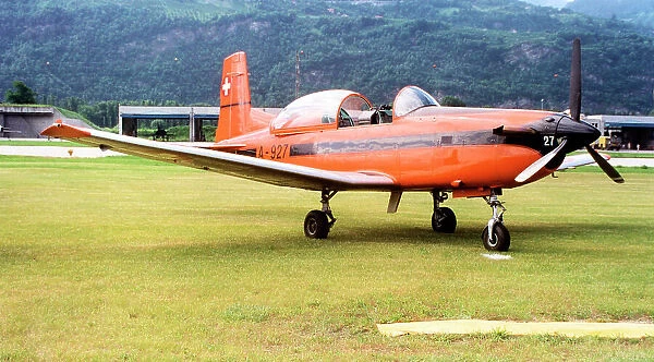 Pilatus PC-7 Turbo Trainer A-927