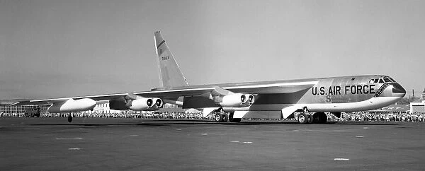 United States Air Force - Boeing B-52F Stratofortress