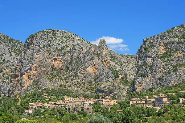 Town of Moustiers-Sainte-Marie at the entrance of the Gorges du Verdon, Alpes-de-Haute-Provence, Provence-Alpes-Cote d'Azur, France
