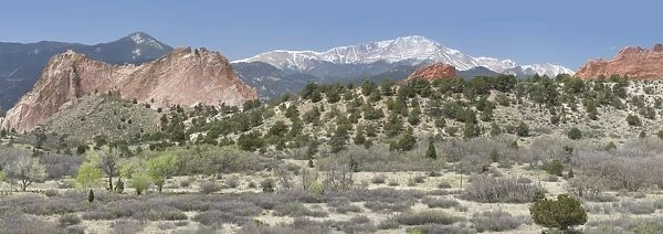 USA, Colorado, Rockies, Rocky Mountains, Colorado Springs, Garden of the gods, Panorama