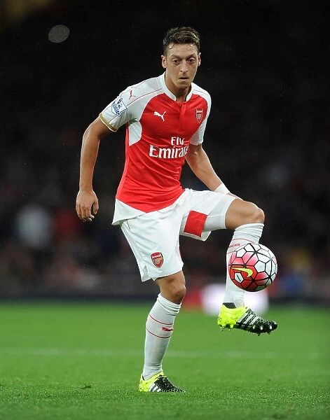 Mesut Ozil in Action: Arsenal vs Liverpool, Premier League 2015 / 16