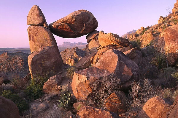 Balanced rock in the Grapevine Mountains, Big Bend National Park, Texas