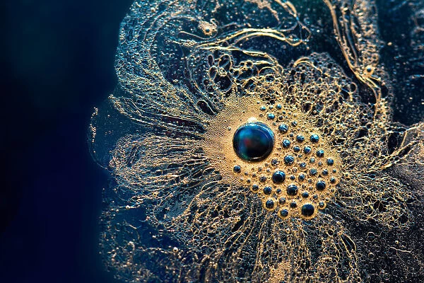 Close up of bubbles on water surface