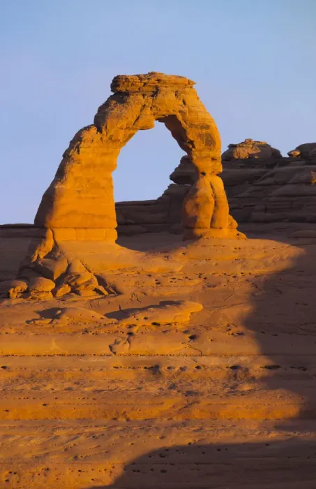 Framed Print : Delicate Arch at dawn, Arches National Park, Moab, Utah Framed Print : Delicate Arch at dawn, Arches National Park, Moab, Utah