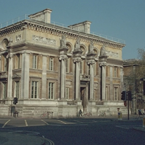 The Ashmolean Museum and the Taylor Institute