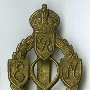 Cap badge, Royal Electrical and Mechanical Engineers