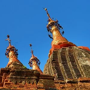 Iza Gawna Pagoda Temple on the Plain of Bagan, Bagan, Myanmar (Burma)