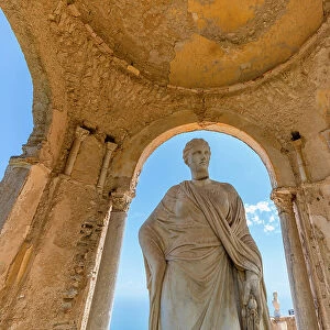 Statue of Ceres at the Villa Cimbrone, Ravello, Amalfi Coast, Campania, Italy