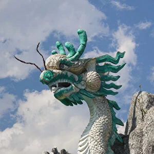 Vietnam, Dien Bien Phu, dragon statue