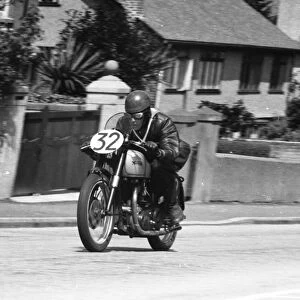 Alan Frost on Quarter Bridge Road: 1954 Clubman Senior TT