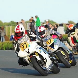 Dennis Booth (Yamaha) and Mark Goodings (Kawasaki) 2015 Southern 100