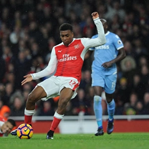 Alex Iwobi Scores Arsenal's Third Goal vs Stoke City (Premier League 2016-17)