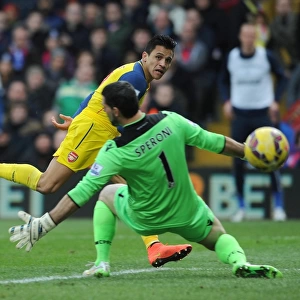 Alexis Sanchez's Wide Shot: Crystal Palace vs. Arsenal, Premier League 2014-15