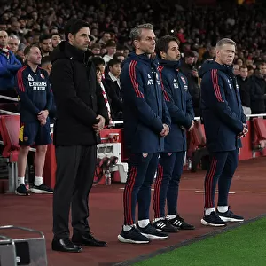 Arsenal Honors Remembrance Day Ahead of Carabao Cup Match vs Brighton & Hove Albion: Mikel Arteta and Coaches Pay Tribute
