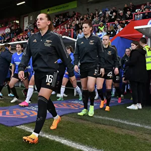 Arsenal Women Prepare for Kick-off Against Brighton & Hove Albion in FA WSL