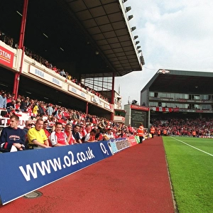 East Stand with an O2 board. Arsenal 4: 3 Everton, F. A