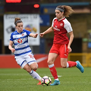 Fight for Dominance: Janssen vs. Bruton in the WSL Clash Between Reading and Arsenal