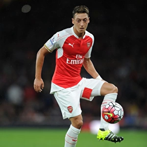 Mesut Ozil in Action: Arsenal vs Liverpool, Premier League 2015/16