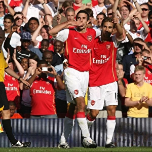 Robin van Persie and Mathieu Flamini: Arsenal's Unstoppable Duo Celebrates 2-1 Over Inter Milan