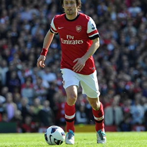 Tomas Rosicky: Arsenal's Star Midfielder in Action Against Fulham, Premier League 2012-13