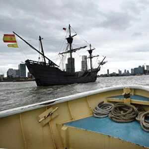 Britain-Festival-Tall Ships-Boats