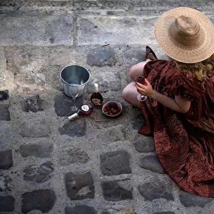 France-wine-daily life-woman