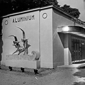 The Aluminium Pavlion, Paris World Fair, 1937 (b / w photo)