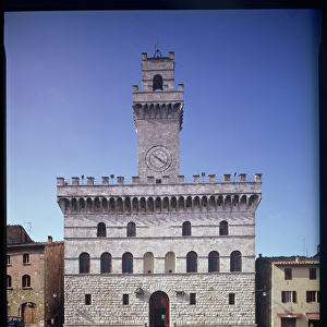Exterior view of the Palazzo Communale, Montepulciano