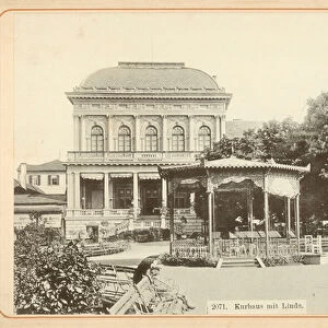 Franzensbad (Collection Stengel, c 1900). Franti┼íkovy Lazn─ø: Kurhaus mit Linde (b / w photo)
