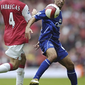 Arsenal v Everton 28 / 10 / 06 Arsenals Francesc Fabregas and Evertons Mikel Arteta in action