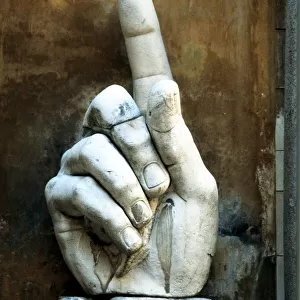 Hand of Constantine, sculpture