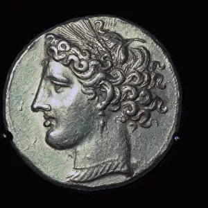 Head of Tanit on a gold tridrachm