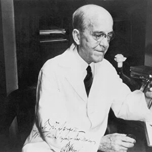 Oswald Theodore Avery, Canadian-born American bacteriologist and molecular biologist