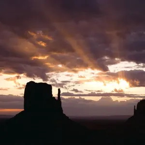 Mittens at sunrise, Monument Valley Navajo Tribal Park, Arizona Mittens at sunrise, Monument Valley Navajo Tribal Park, Arizona