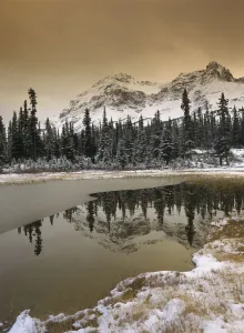Canadian Rocky Mountains dusted in snow, Banff National Park, Alberta, Canada Canadian Rocky Mountains dusted in snow, Banff National Park, Alberta, Canada